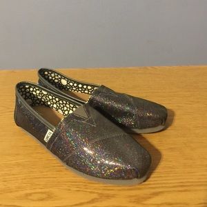 ❤️sold❤️Brand new multi color glitter Toms 7.5