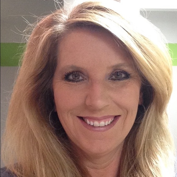 Meet your Posher, Carol