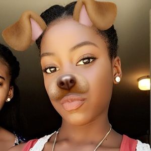 Meet your Posher, Tomaya