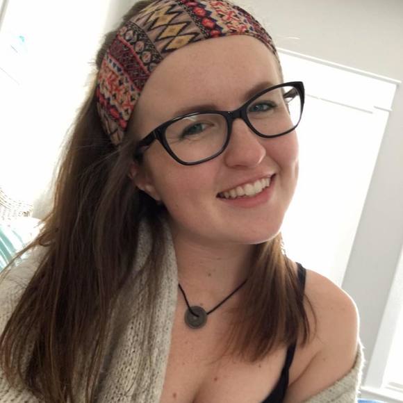 Meet your Posher, Lexi