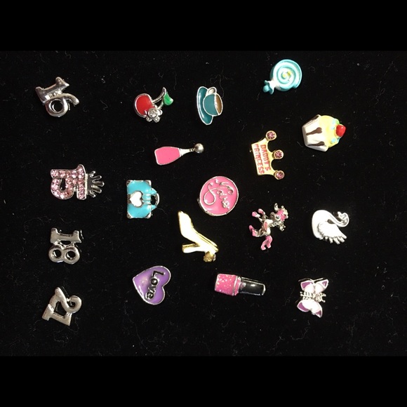 Floating Lockets - image 3