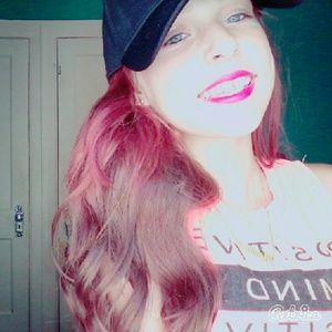 Meet your Posher, Madison