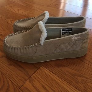 globe moccasins