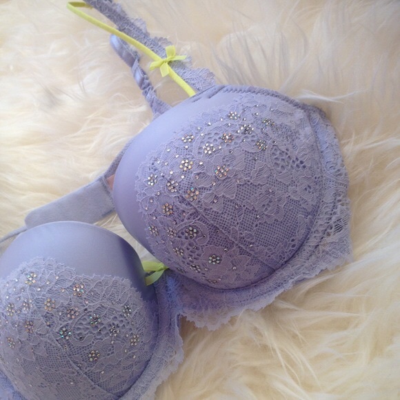 Victoria's Secret periwinkle push up bra size 34C