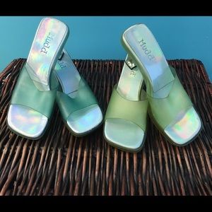 Cool summer accent slides