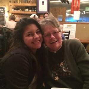 Meet your Posher, Chloe