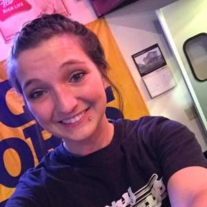 Meet your Posher, Alyssa