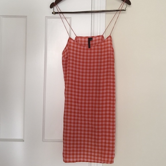 LAST CHANCE! Donating in a week. 100% Silk top!