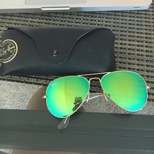 Ray-Ban Mirrored Aviators