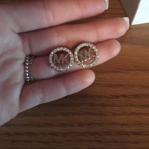 BUNDLE DISCOUNT 💖Michael Kors MK earrings💖💕