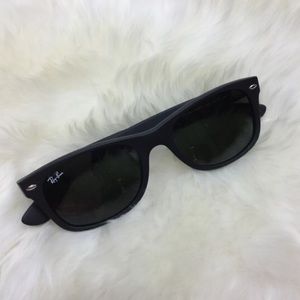 Ray-Ban New Wayfarer Sunglasses