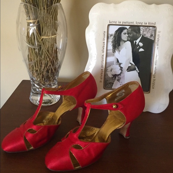 SOLD❤️HP 6/1!!❤️Vintage 1930s satin - Picture 4 of 7