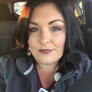 Meet your Posher, Christie