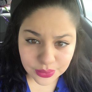 Meet your Posher, Angela