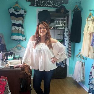 Meet your Posher, Anna