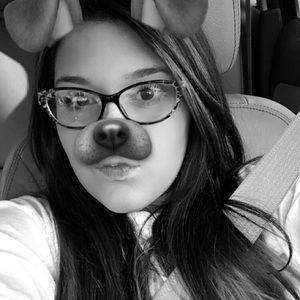 Meet your Posher, Raquel