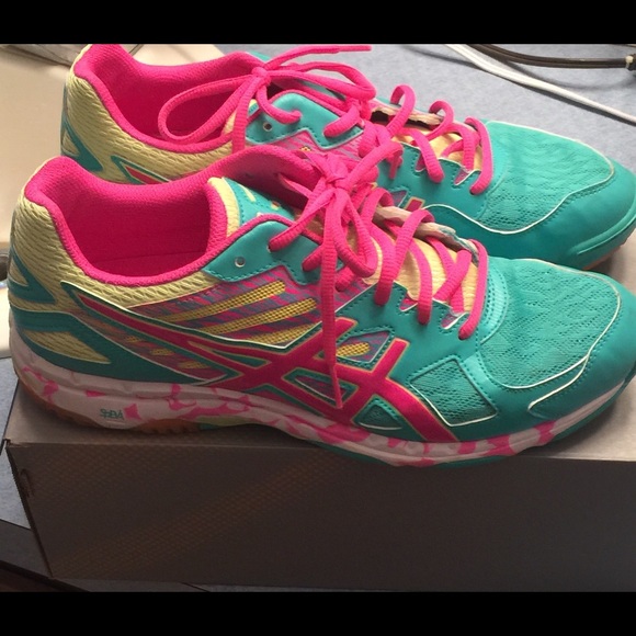 Asics Sneakers women