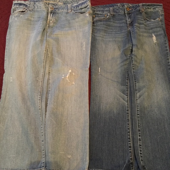 2 pair of American eagle jeans