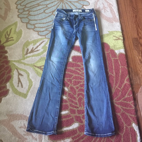 Bke Stella size 26 L