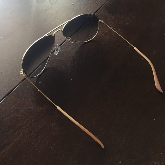 Aviator Style Women's Ray-Ban Sunglasses - Picture 3 of 4