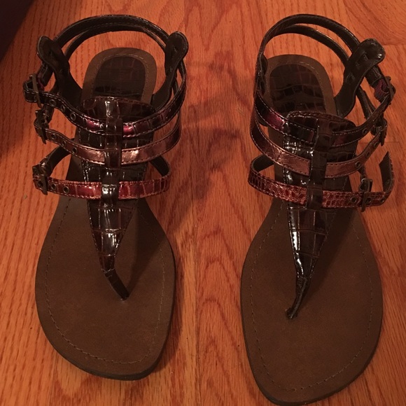 Gorgeous Madden Girl brown sandals