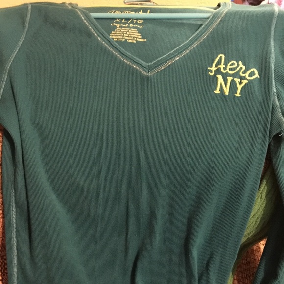 Women's Aeropostale top