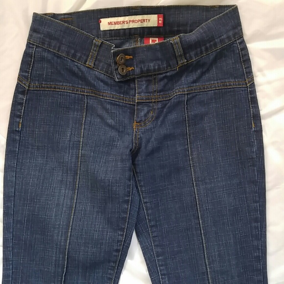 Jeans - Picture 2 of 4