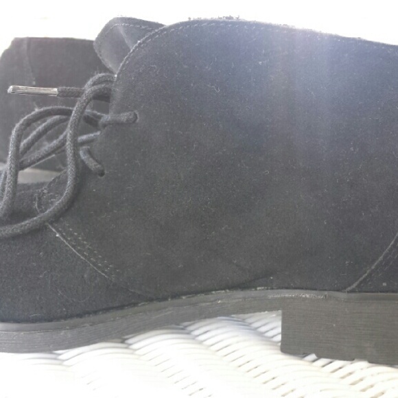 Eddie Bauer upper leather ankle boot