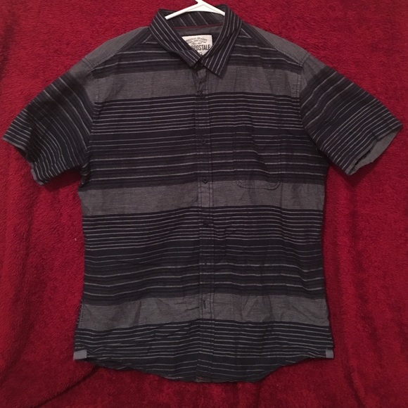 Mens aeropastle large short sleeve button down.
