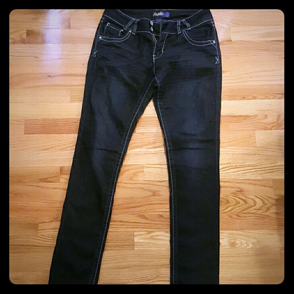Junior's or women's skinny jeans