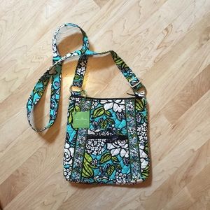 NWT Vera Bradley Hipster in Island Blooms