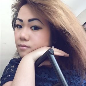 Meet your Posher, Yee