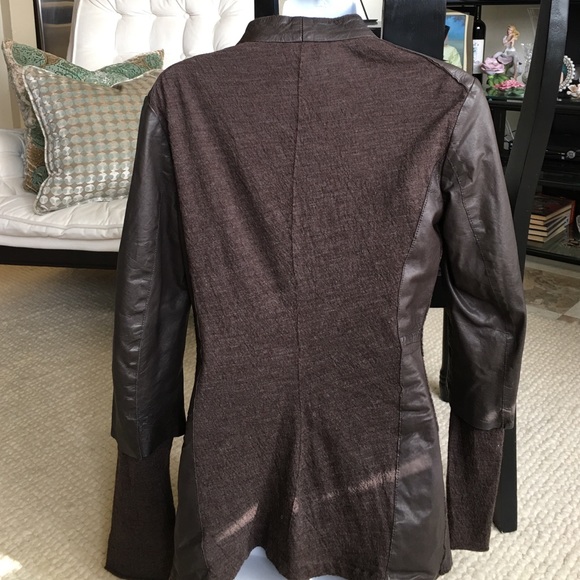 Ladies Jacket. - Picture 2 of 4