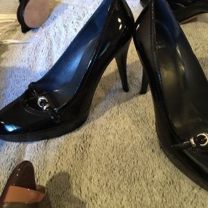 Blk patent platform heels