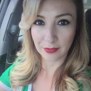 Meet your Posher, Sandra