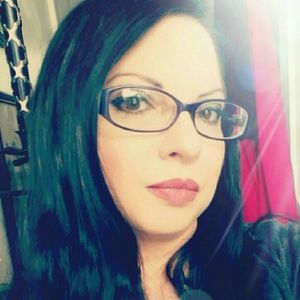 Meet your Posher, Gina