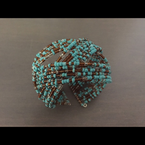 Seed bead bracelet - Picture 2 of 3
