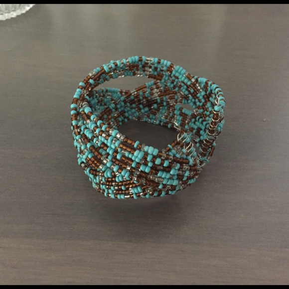 Seed bead bracelet - Picture 3 of 3