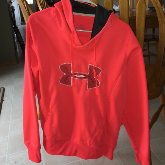 Under Armour Sweatshirt - Picture 1 of 3