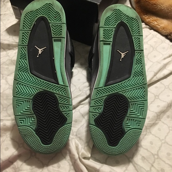 Green Glow 4 Retro Jordan's - Picture 4 of 4