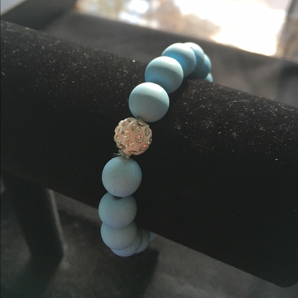 Sky Blue Bracelet with White Diamond Bead