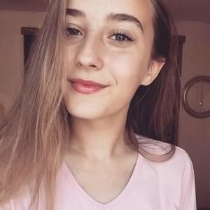 Meet your Posher, Lily