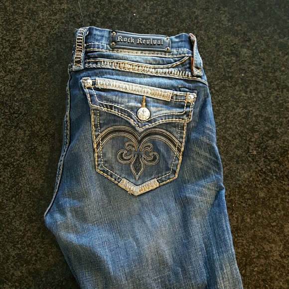 Rock revival capris