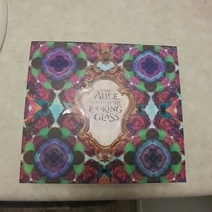 Urban Decay Alice Palette