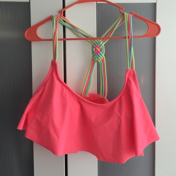 Hot pink bathing suit top ☀️‼️‼️‼️‼️‼️