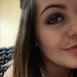 Meet your Posher, Makayla