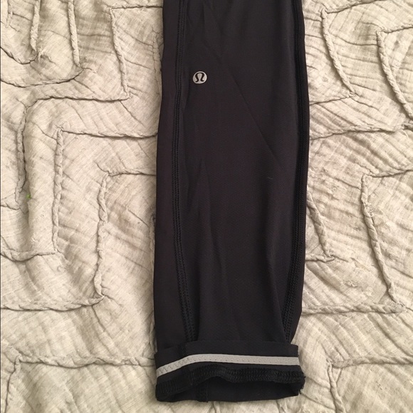 SOLD Lululemon Speed Tight II size 6 - Picture 2 of 4