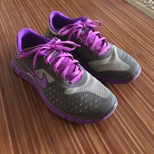 Nike Free 4.0 V2 running shoes