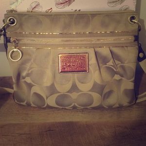 Poppy Coach Cross Body