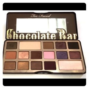 Too Faced Chocolate Bar Eye Palette with guide